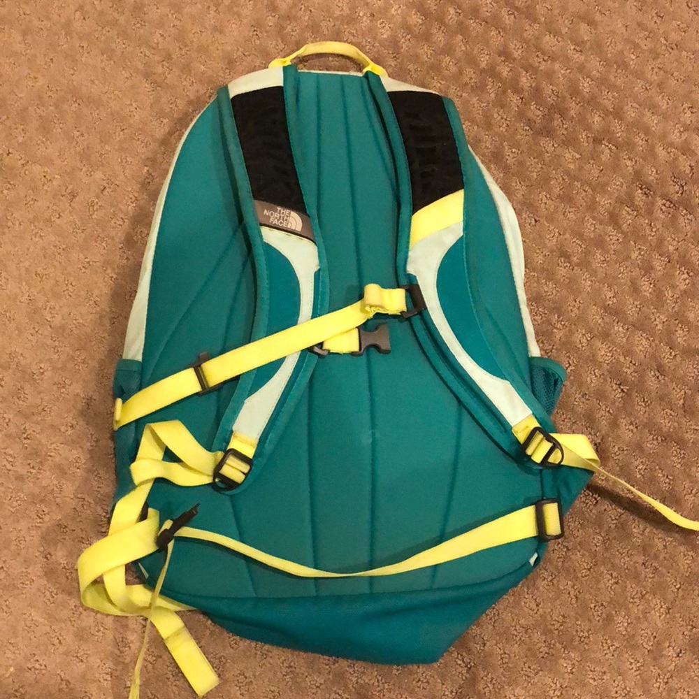 North face backpack - Picture 3 of 3